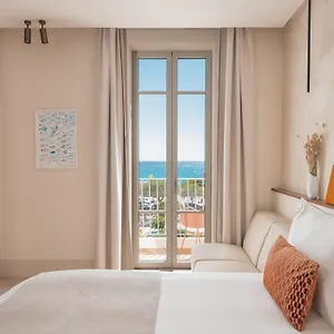 Liautaud Rooftop Hotell